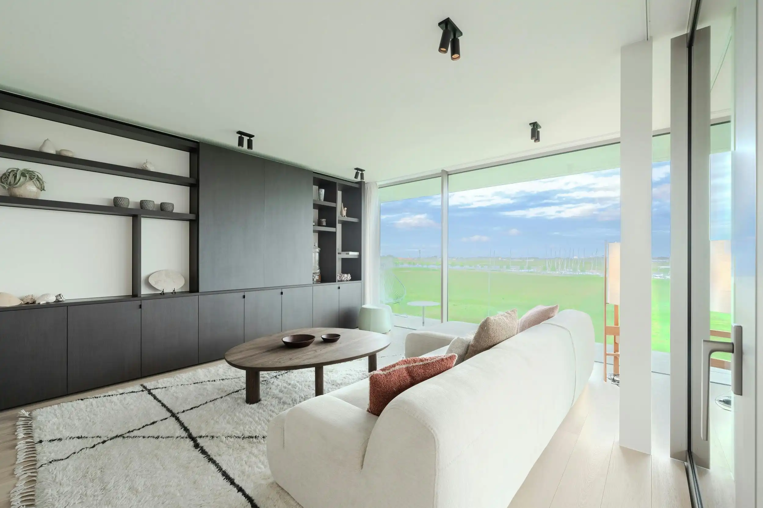 Magnifiek appartement met drie slaapkamers en twee badkamers foto 11