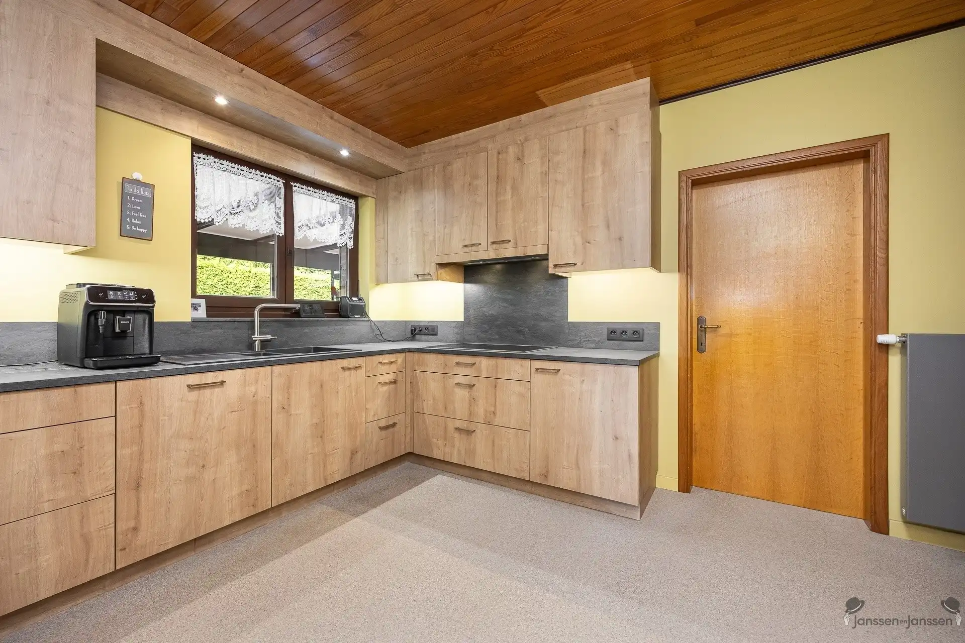 Ruime villa met magazijn op 1.650 m² in Kapellen foto 10