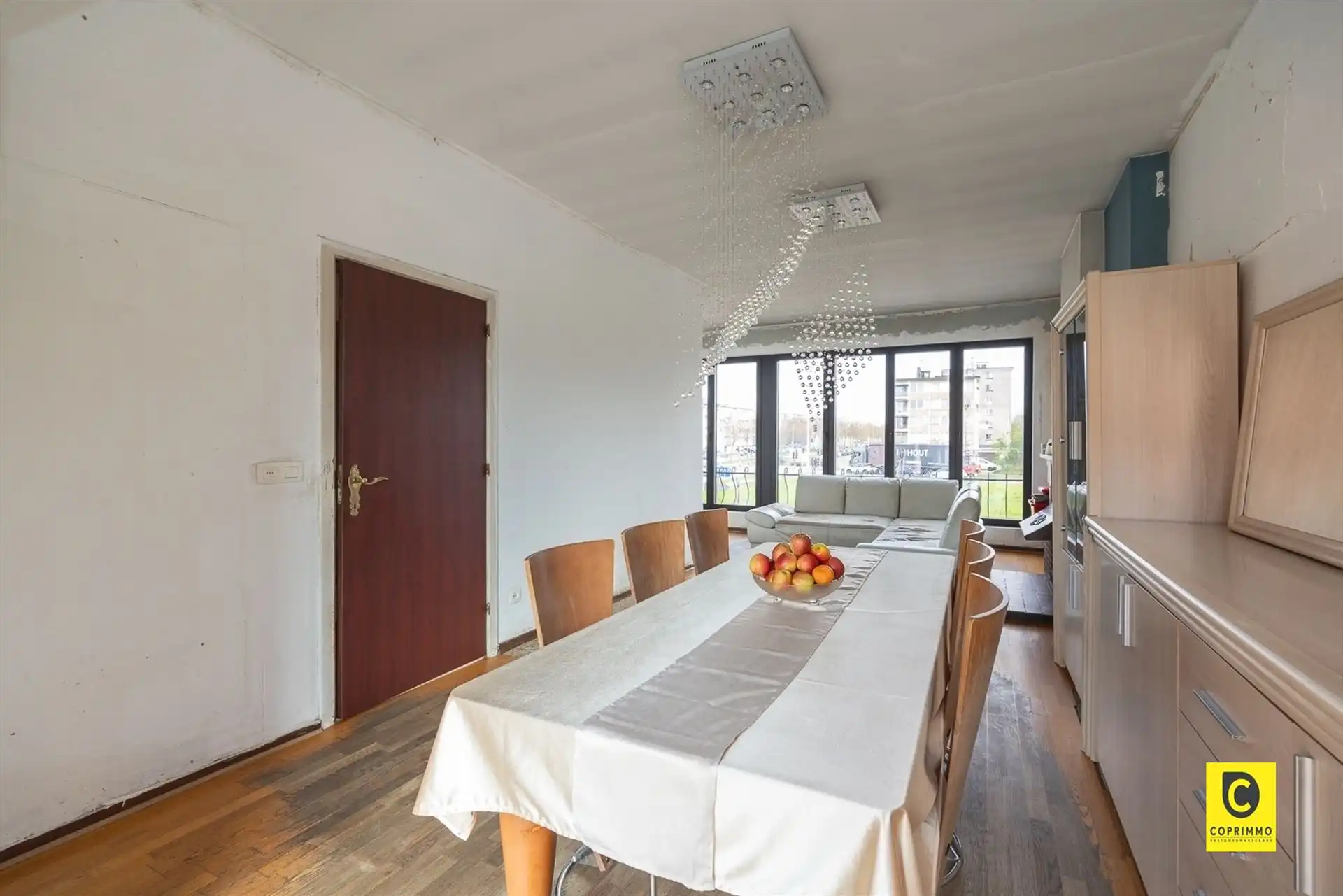 Woning met ruime zuidgerichte tuin foto 8