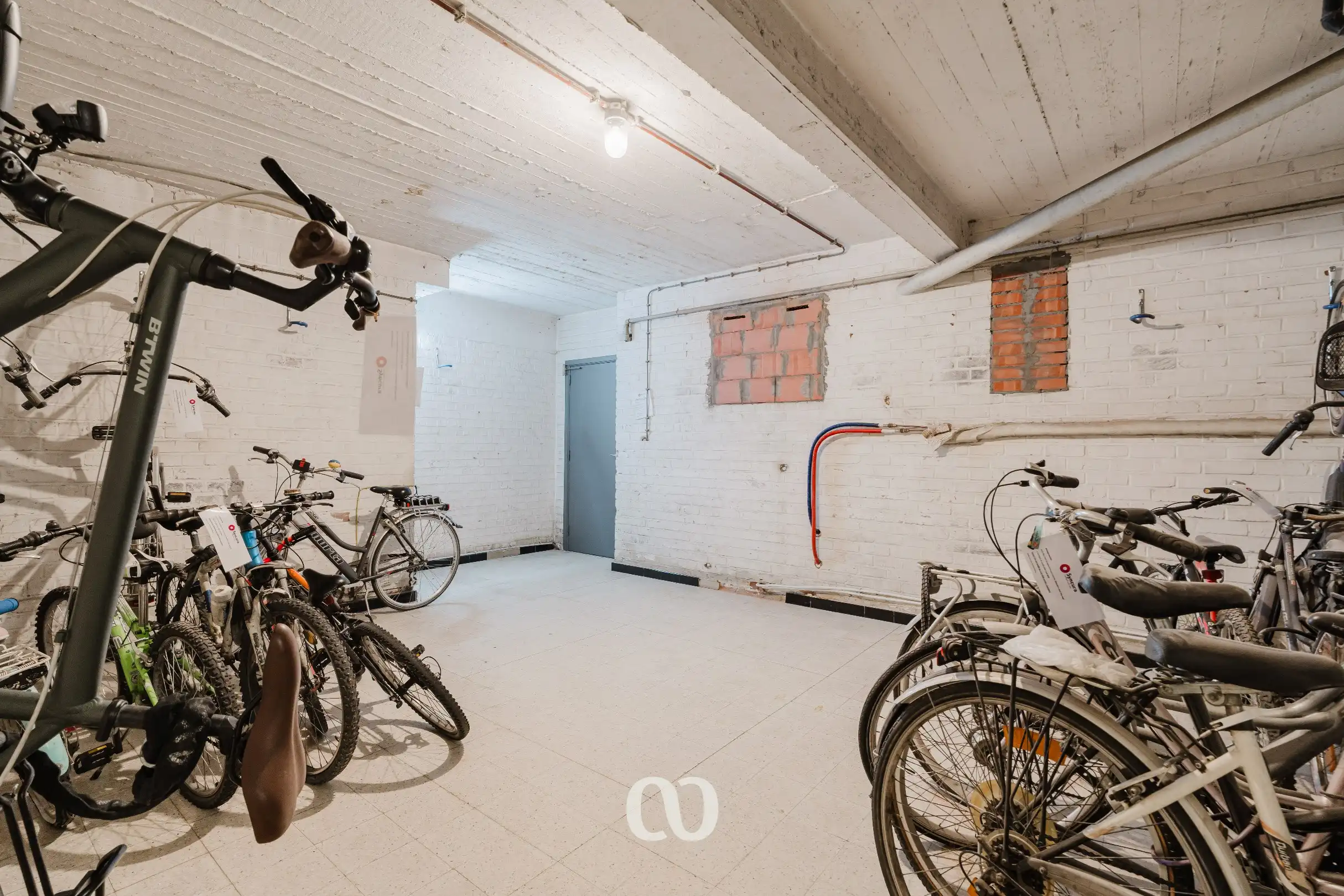 Gerenoveerd, ruim appartement op centrale ligging foto 14