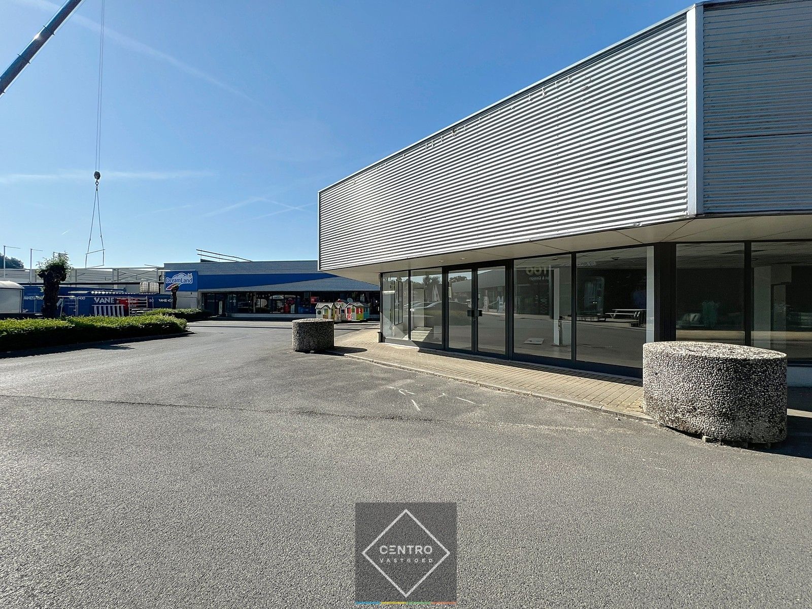 RUIME (± 450 m²) baanwinkel te huur in hét bruisende MAMMOETCENTER van Roeselare ! foto 7