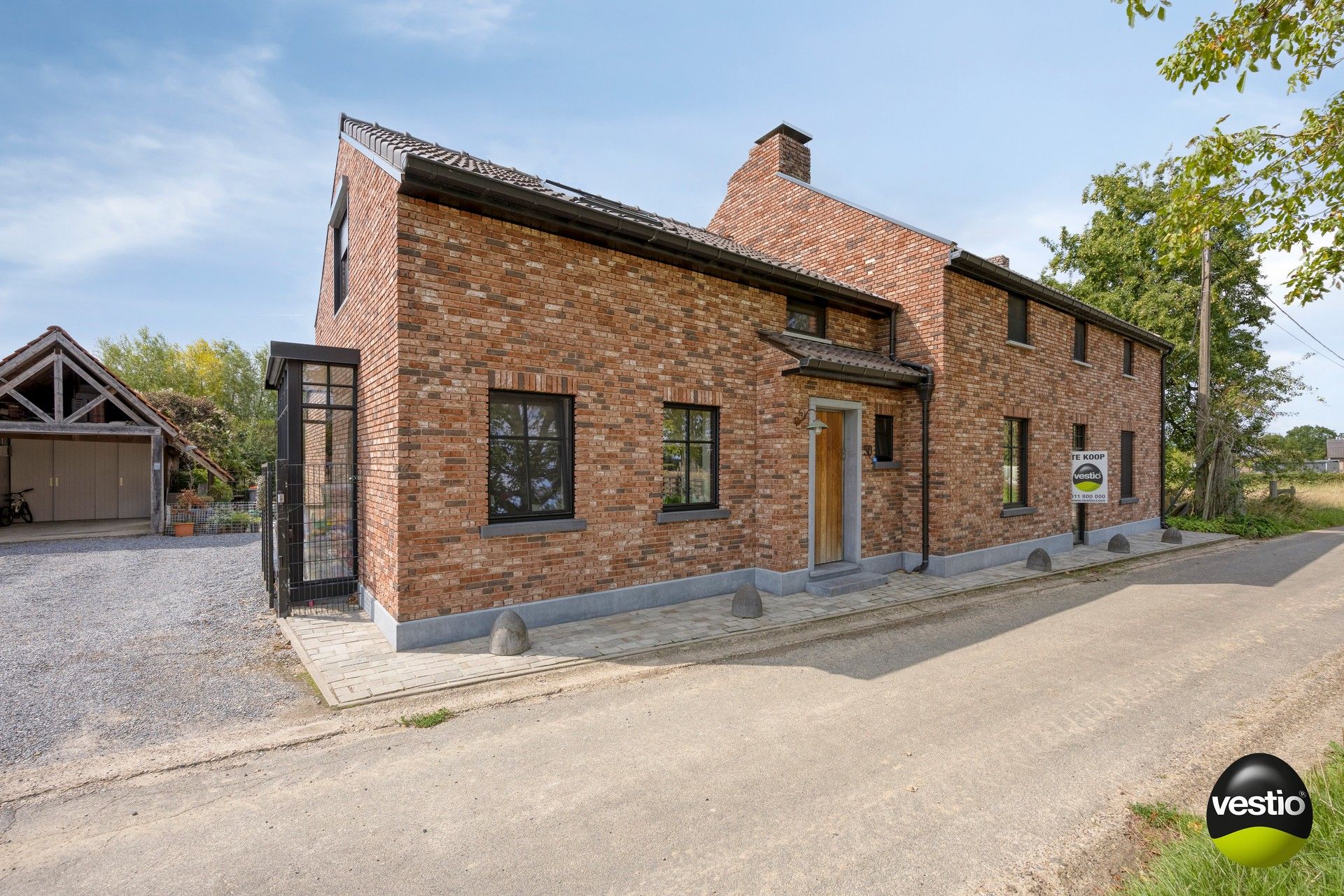 Hoofdfoto van de publicatie: LANDELIJKE CHARMANTE WONING OP 2 MIN VAN BILZEN CENTRUM
