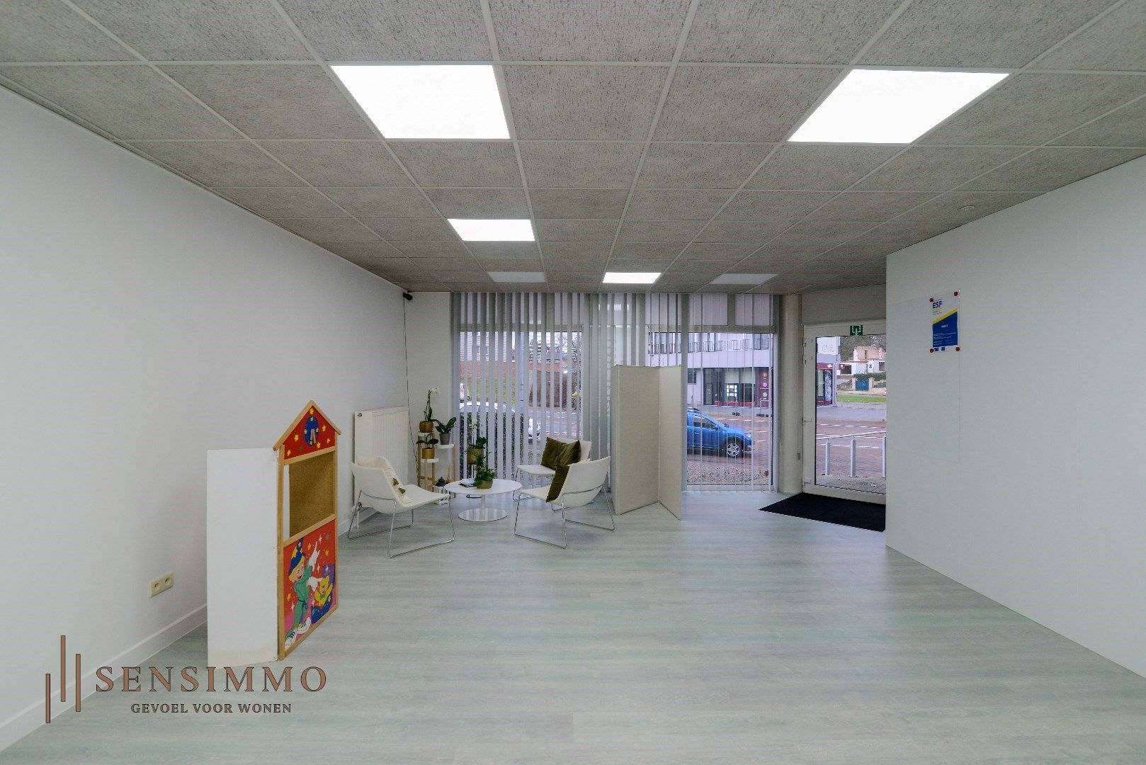 Unieke handelsruimte op toplocatie in Genk – 200m² flexibel in te richten foto 11