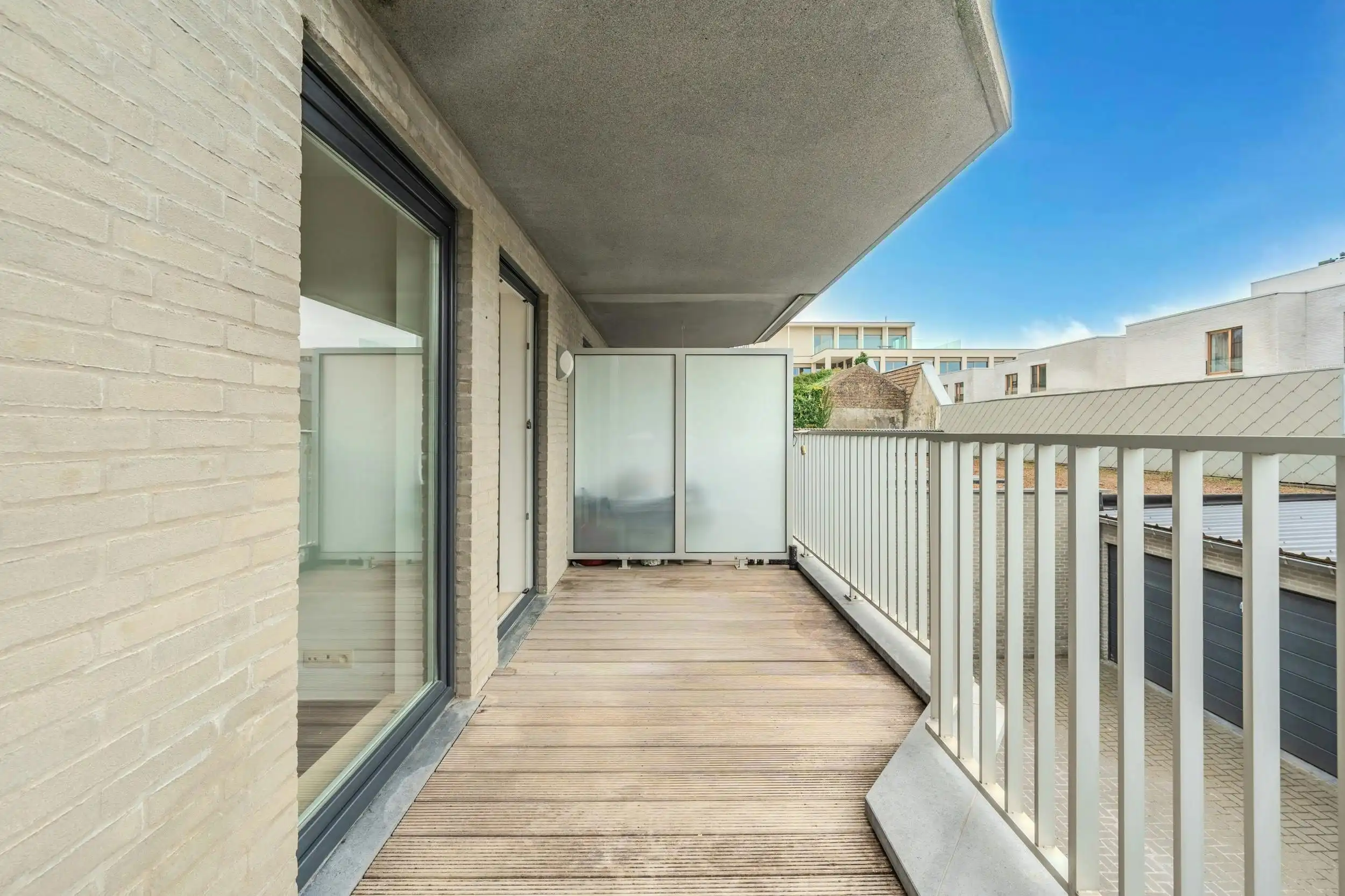 Recent 2-slaapkamerappartement met terras te Oostende  foto 15