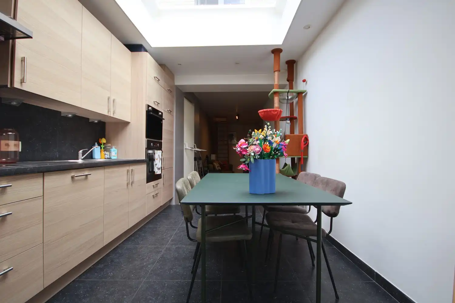 Charmante woning met gezellig stadstuintje in het centrum van Sint-Truiden foto 12