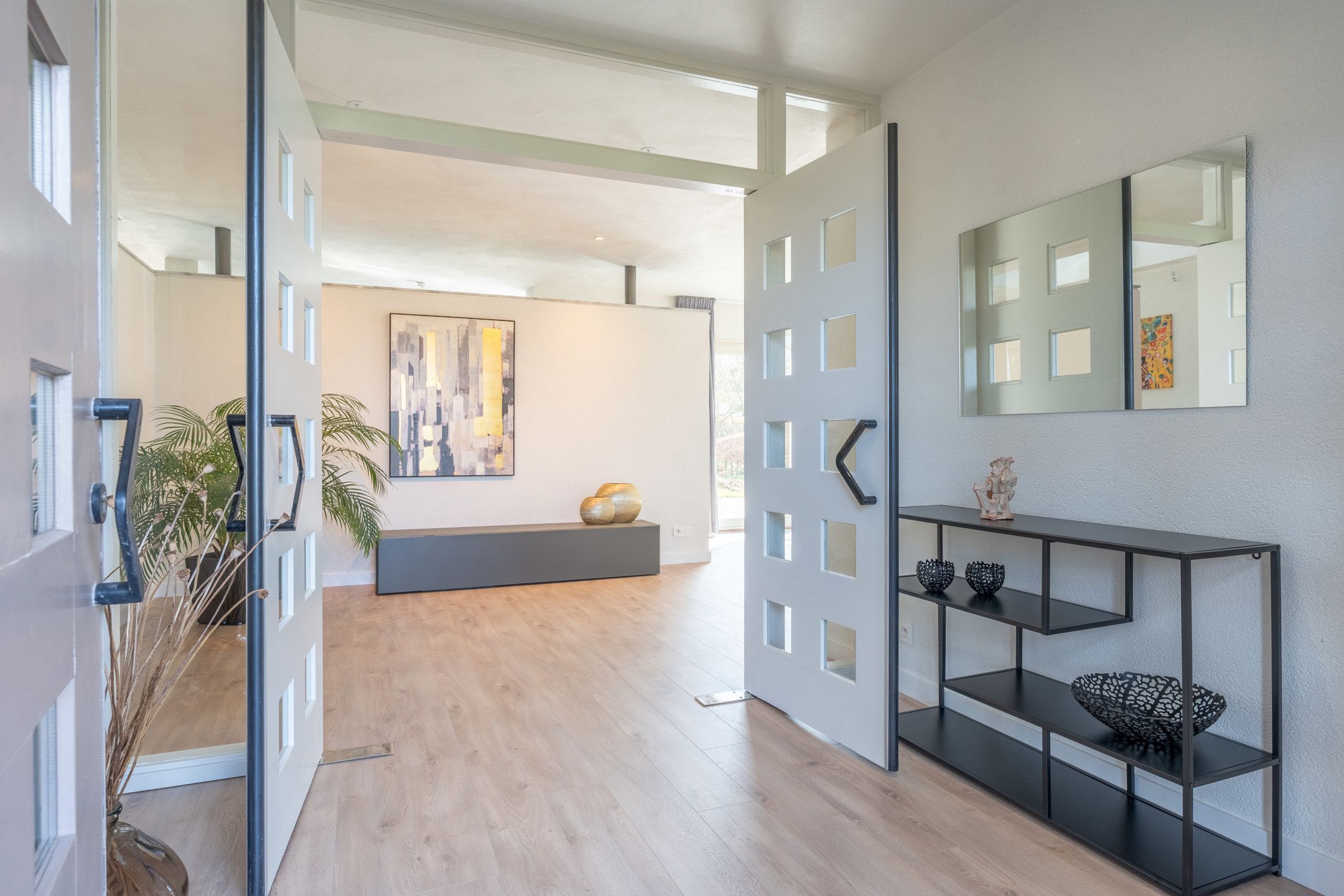 Unieke instapklare villa op 1500 m² te Oud-Turnhout foto 2