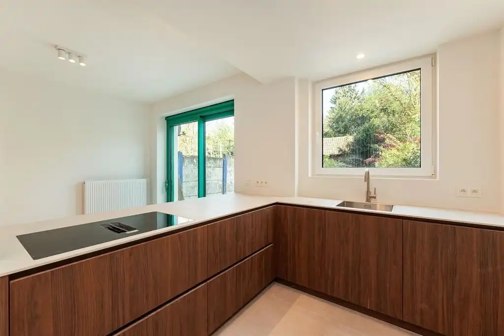 Luxueus afgewerkt appartement vlakbij Boekenbergpark foto 6