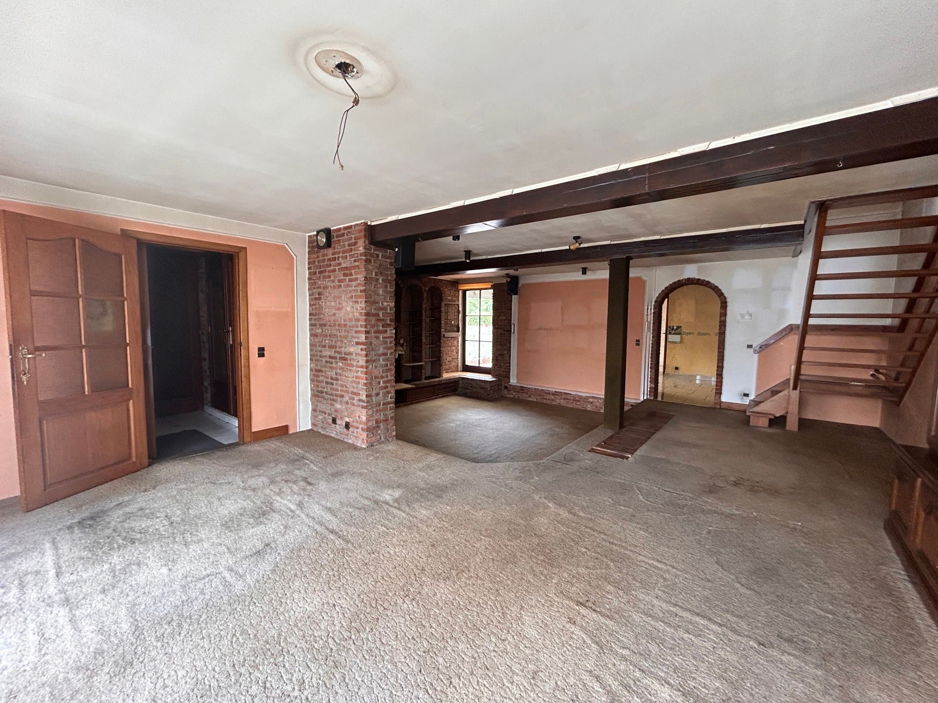 Te renoveren woning met 4 slpks op grondperceel van 933 m2 foto 4