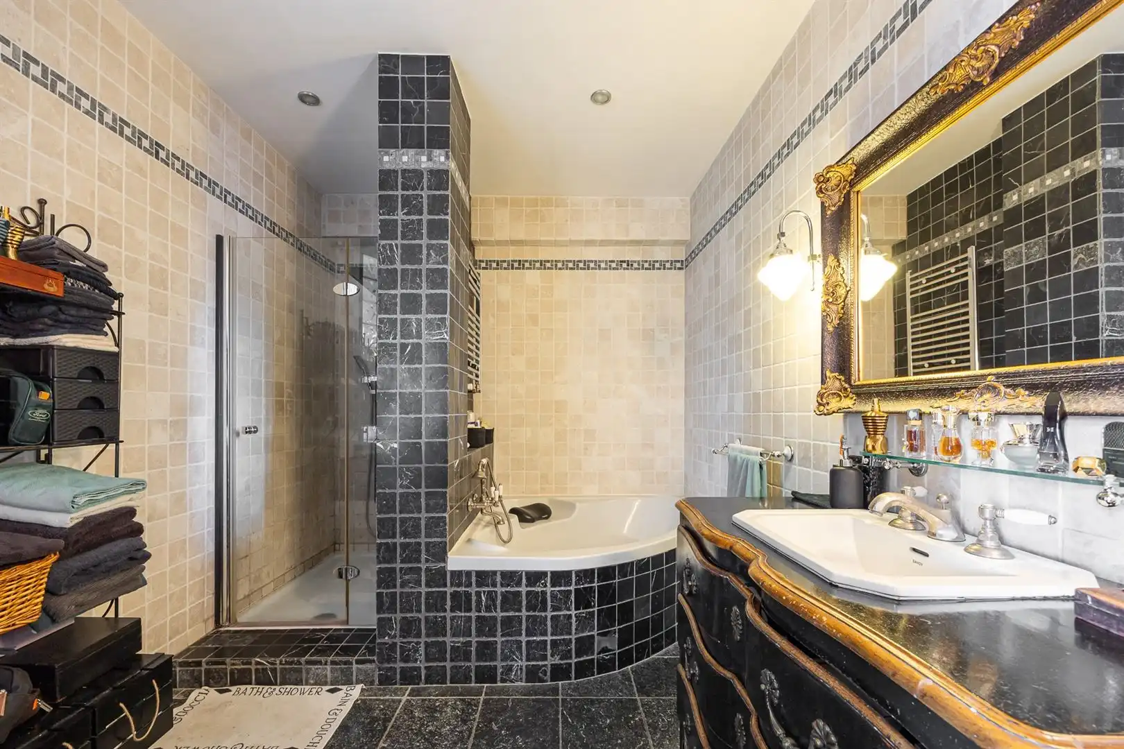 Appartement met zicht over de Leien en het KMSKA foto 19