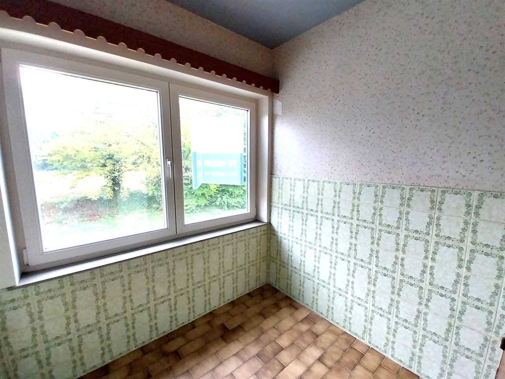 TE HUUR: gerenoveerde woning met 3 slaapkamers te Paal! foto 13
