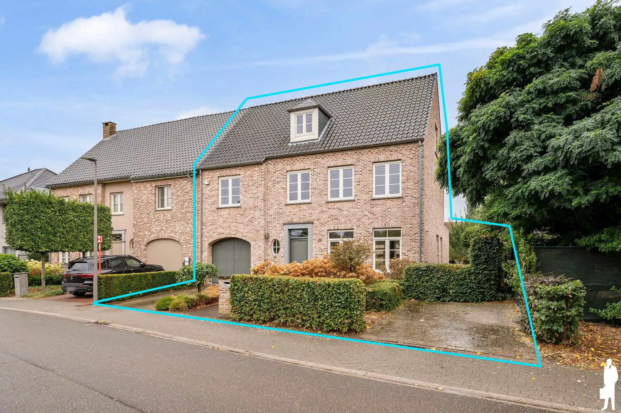 Goed onderhouden woning met 5 slaapkamers, 2 badkamers en een tuin centraal gelegen in Stabroek foto 28