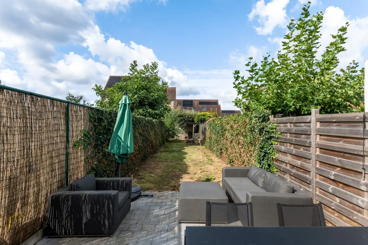 Deels gerenoveerde woning met 3 slaapkamers nabij centrum Lint foto 2