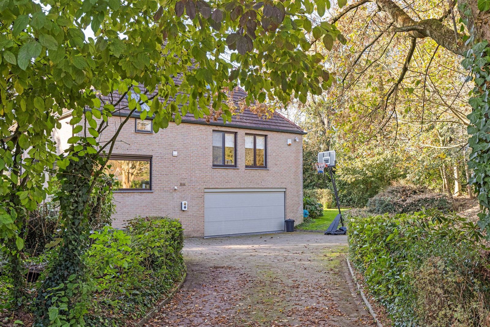 Villa met 6 slaapkamers te koop in het groen foto 3