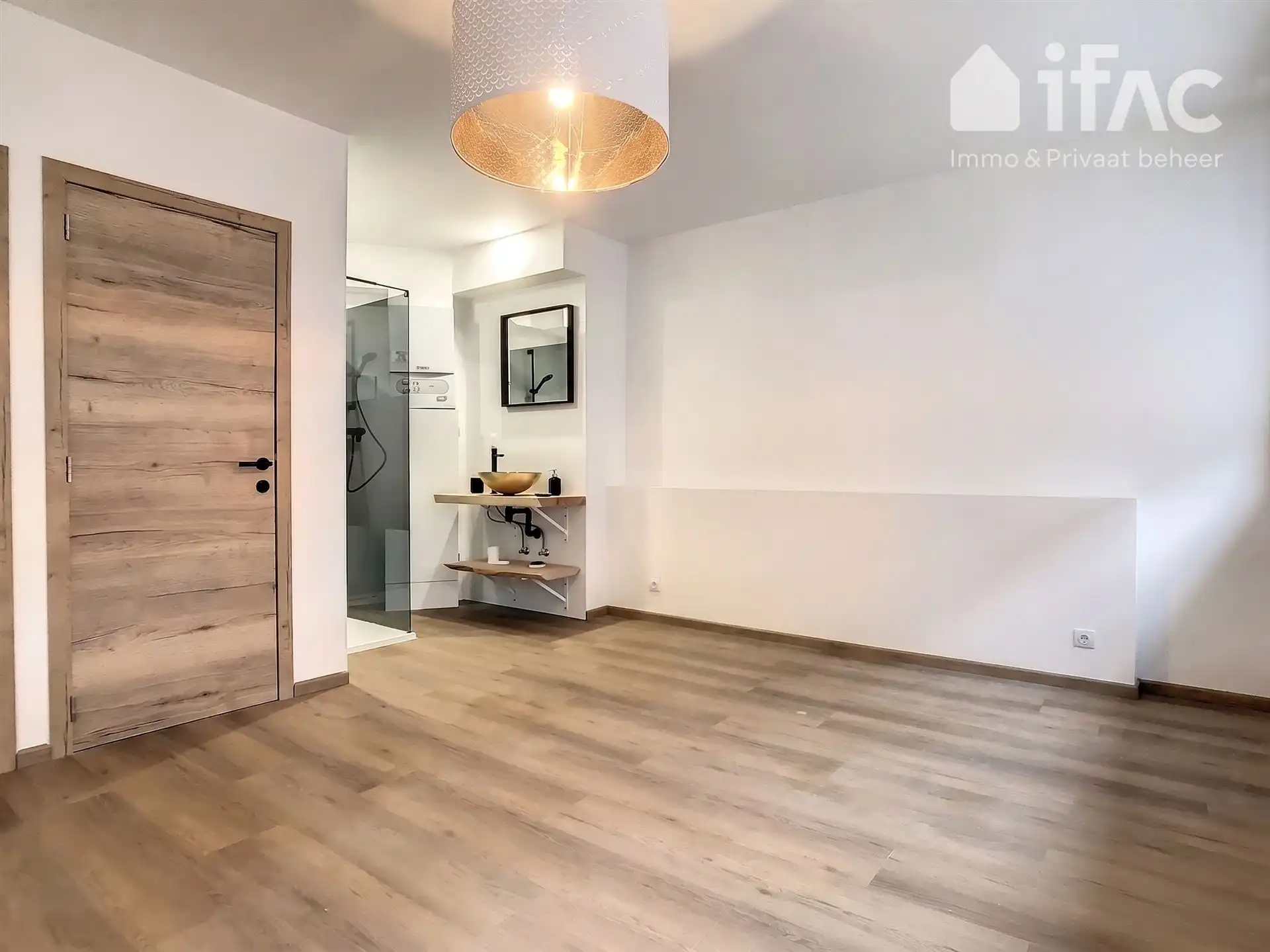 Recent gerenoveerd 2 slaapkamer appartement foto 9