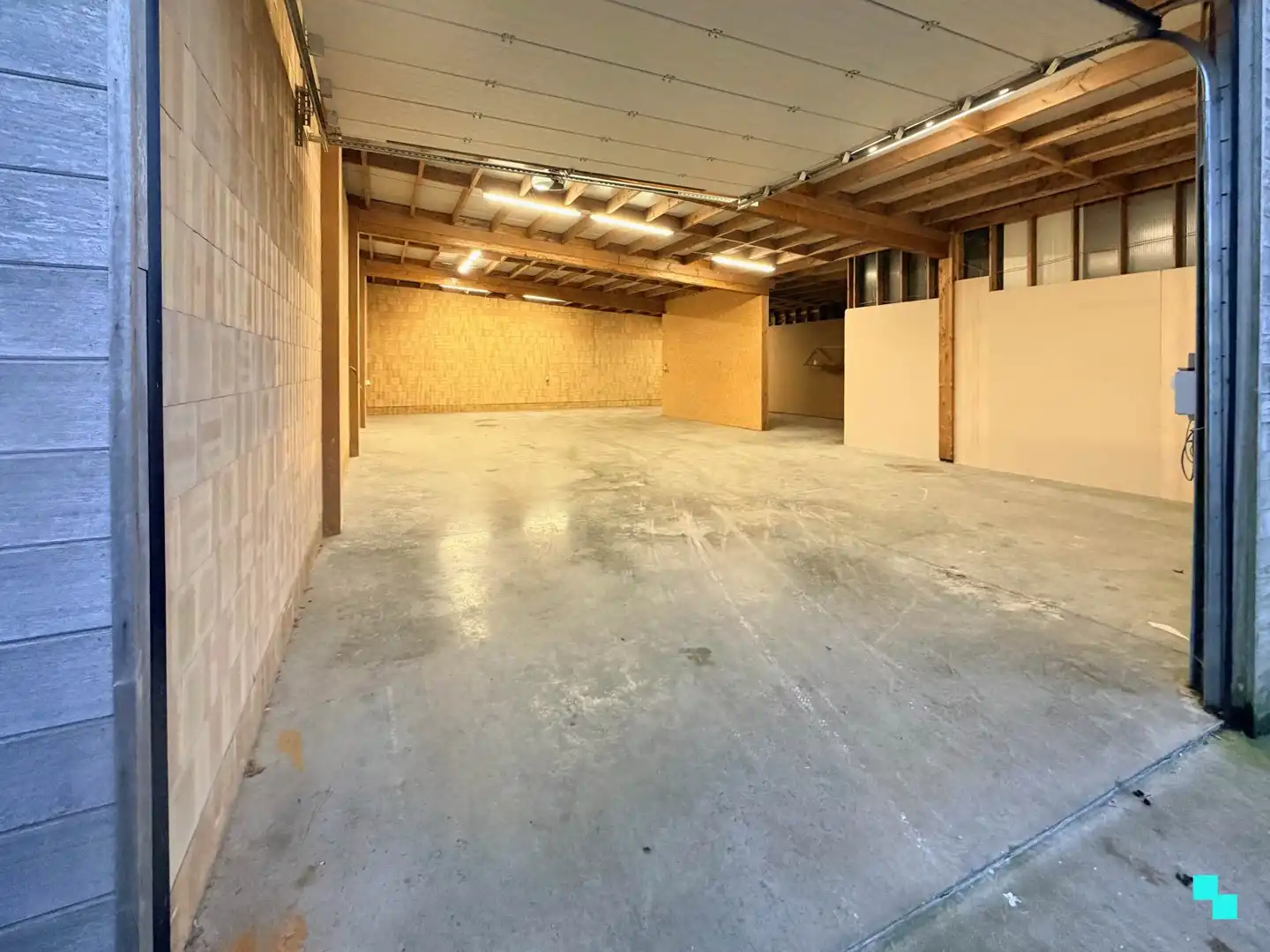 Loods van ca. 230 m² te Hooglede-Gits foto 4