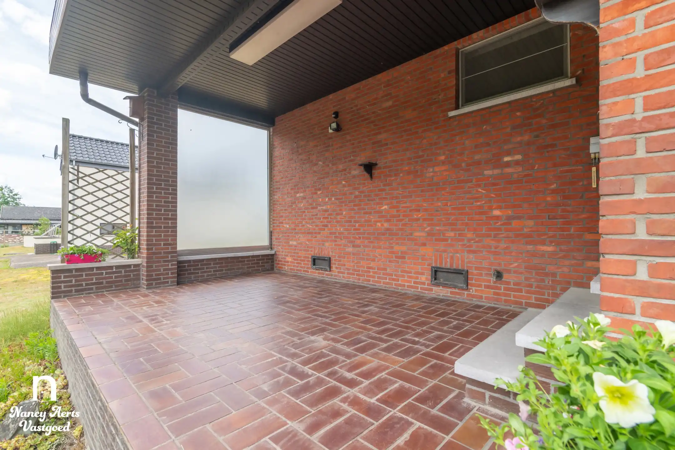 Uitstekend onderhouden split‑level woning in groene omgeving foto 28