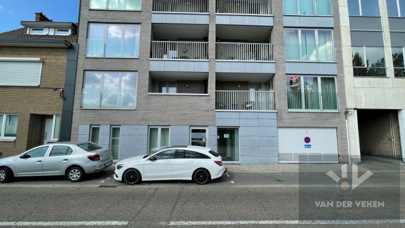 Ondergrondse autostaanplaats vlakbij centrum foto 2