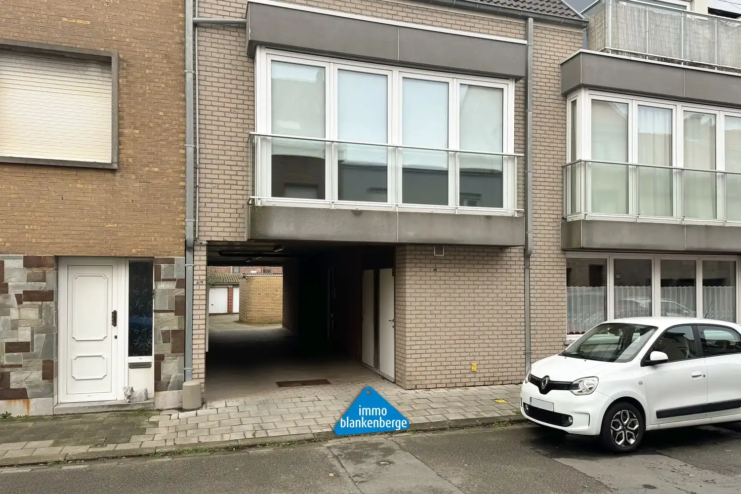 Garagebox te huur in Uitkerke foto 2