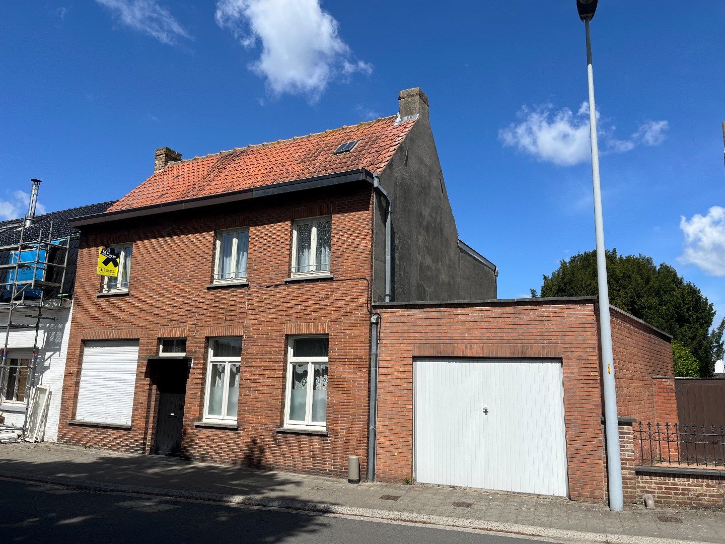 Ruime woning met tuin en garage te Sijsele foto 11