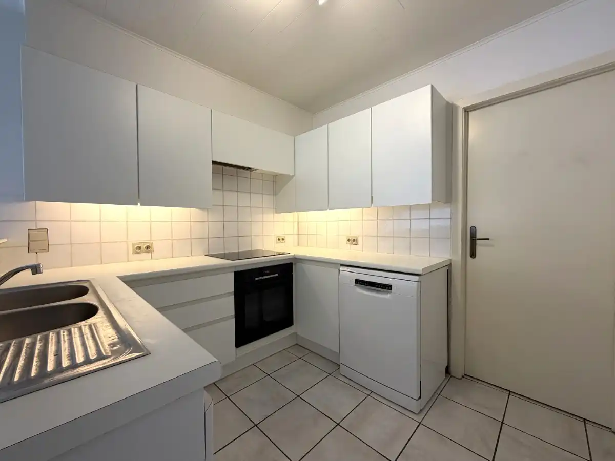 Moorslede - Ruim appartement met een lichtrijke leefruimte in het centrum foto 6