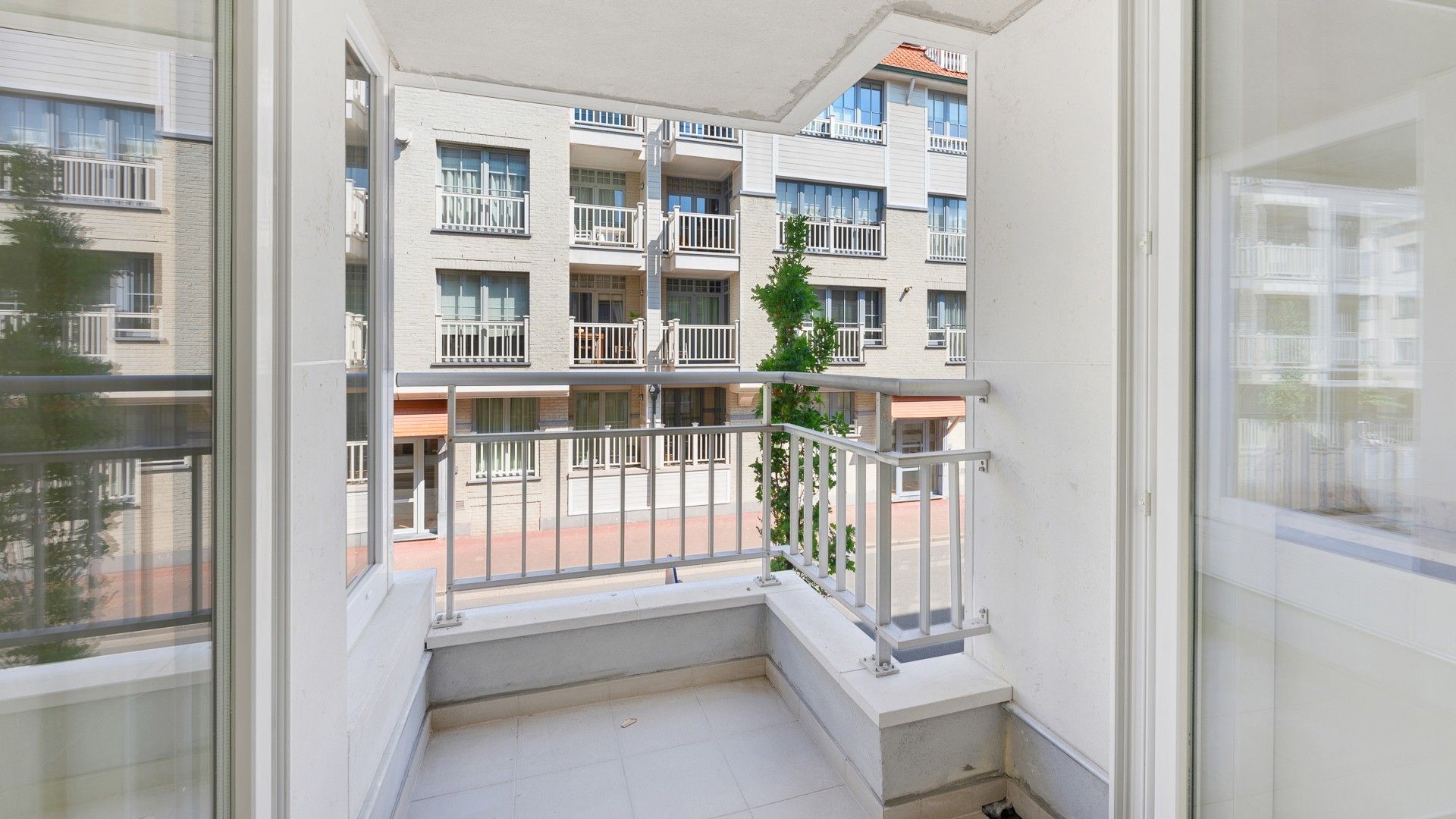 Smaakvol  2-slaapkamerappartement nabij het Zoute foto 11