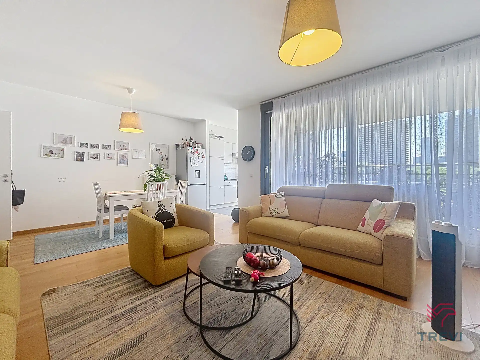 Appartement met 2 slaapkamers + parkeerplaats foto 3