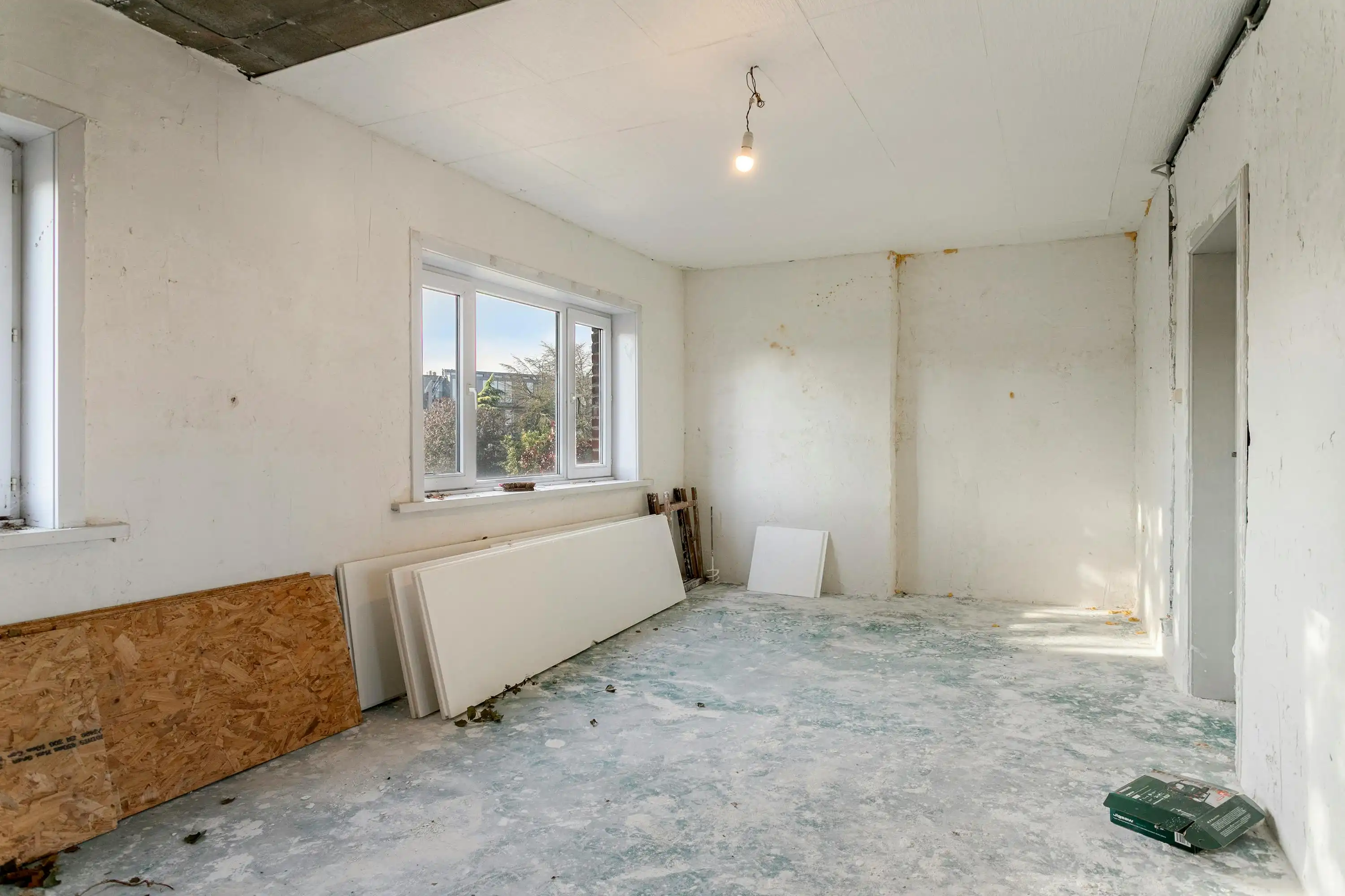 Karaktervolle woning met tuin en garage in centrum Roeselare foto 15