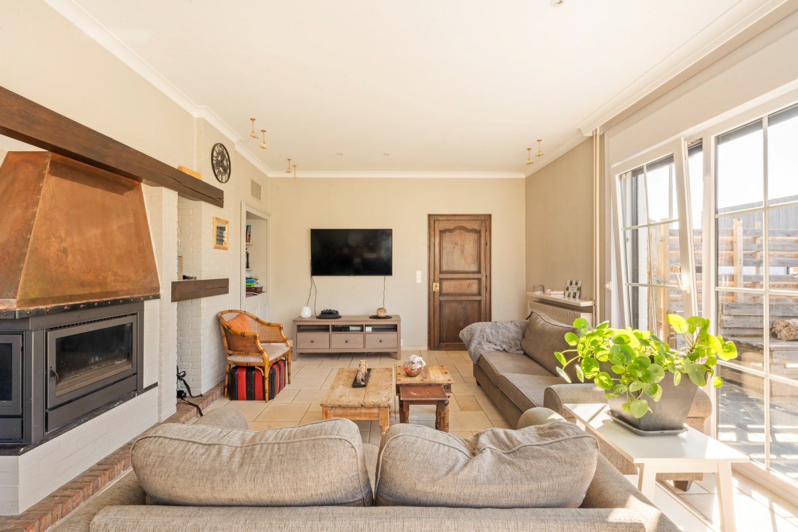 ALLEENSTAANDE WONING MET 5 SLPKS, 2 BADKAMERS, TUIN EN GARAGE foto 8