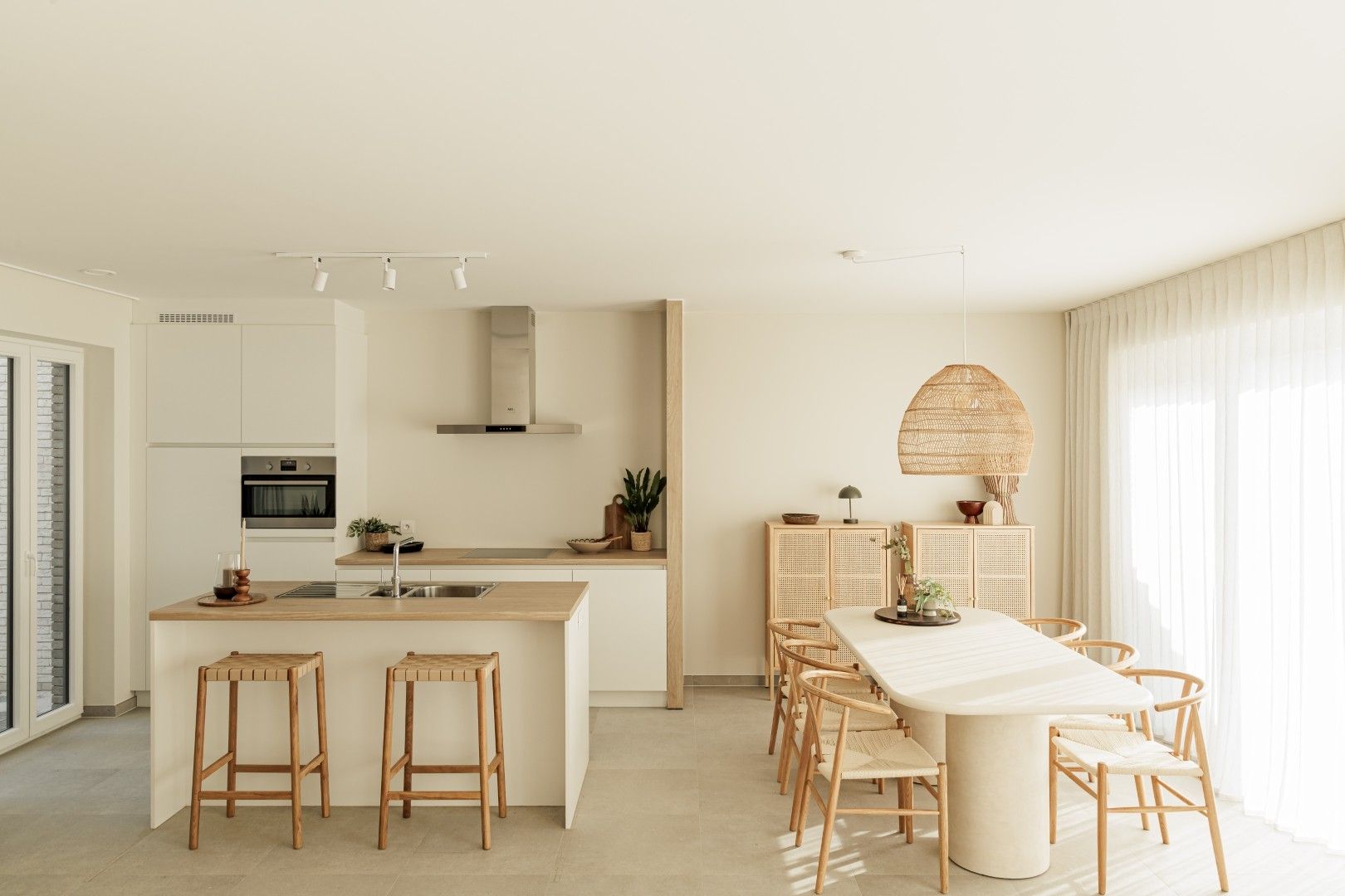 Ruime gezinswoning in Hallaar met nieuwste energietechnieken foto {{pictureIndex}}