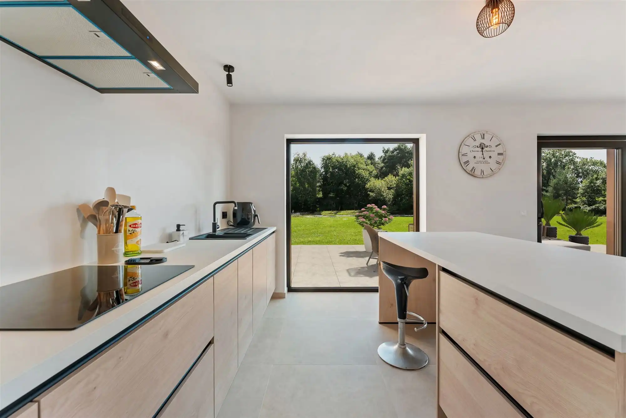 NIEUWBOUWWONING OP UNIEK PERCEEL MET MAAR LIEFST 34M STRAATBREEDTE! foto 7