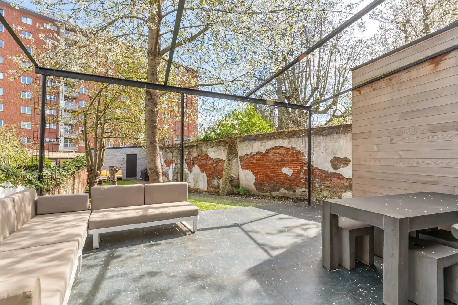 Gerenoveerde en energiezuinige woning met 4 slaapkamers en een tuin met een achteruitgang en een grote garage te centrum Leuven! foto 6