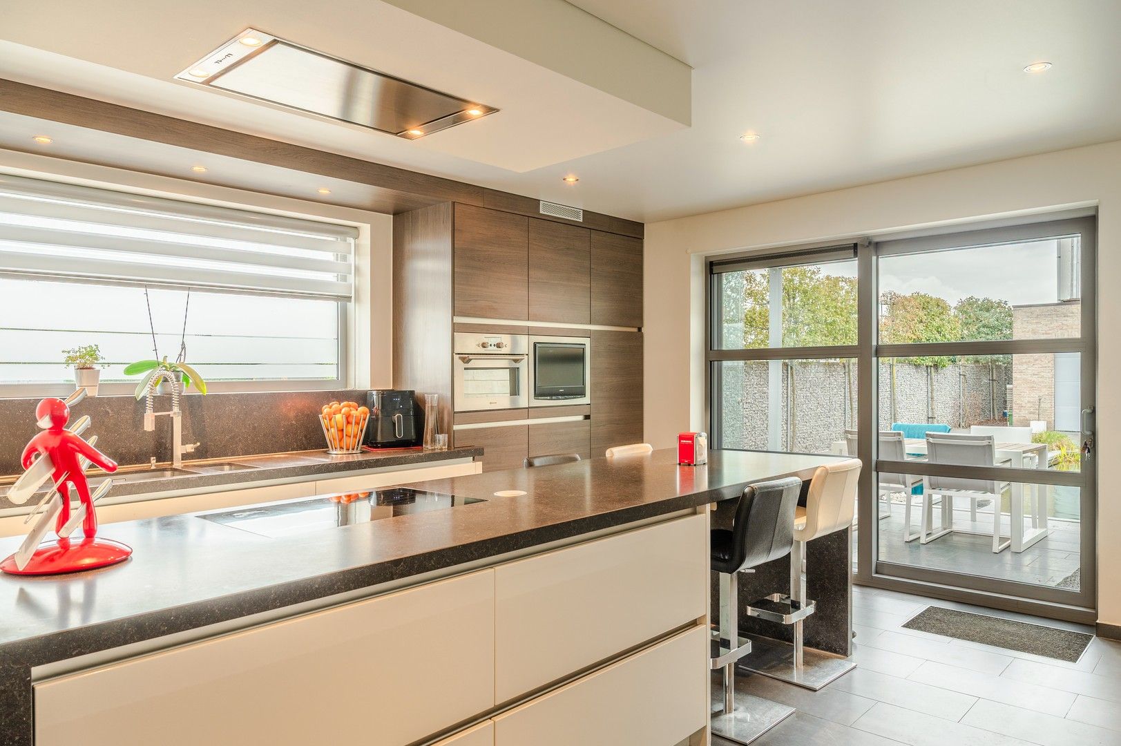 Exclusieve halfopen bebouwing met zwembadgevoel aan de polders van Verrebroek! foto 7