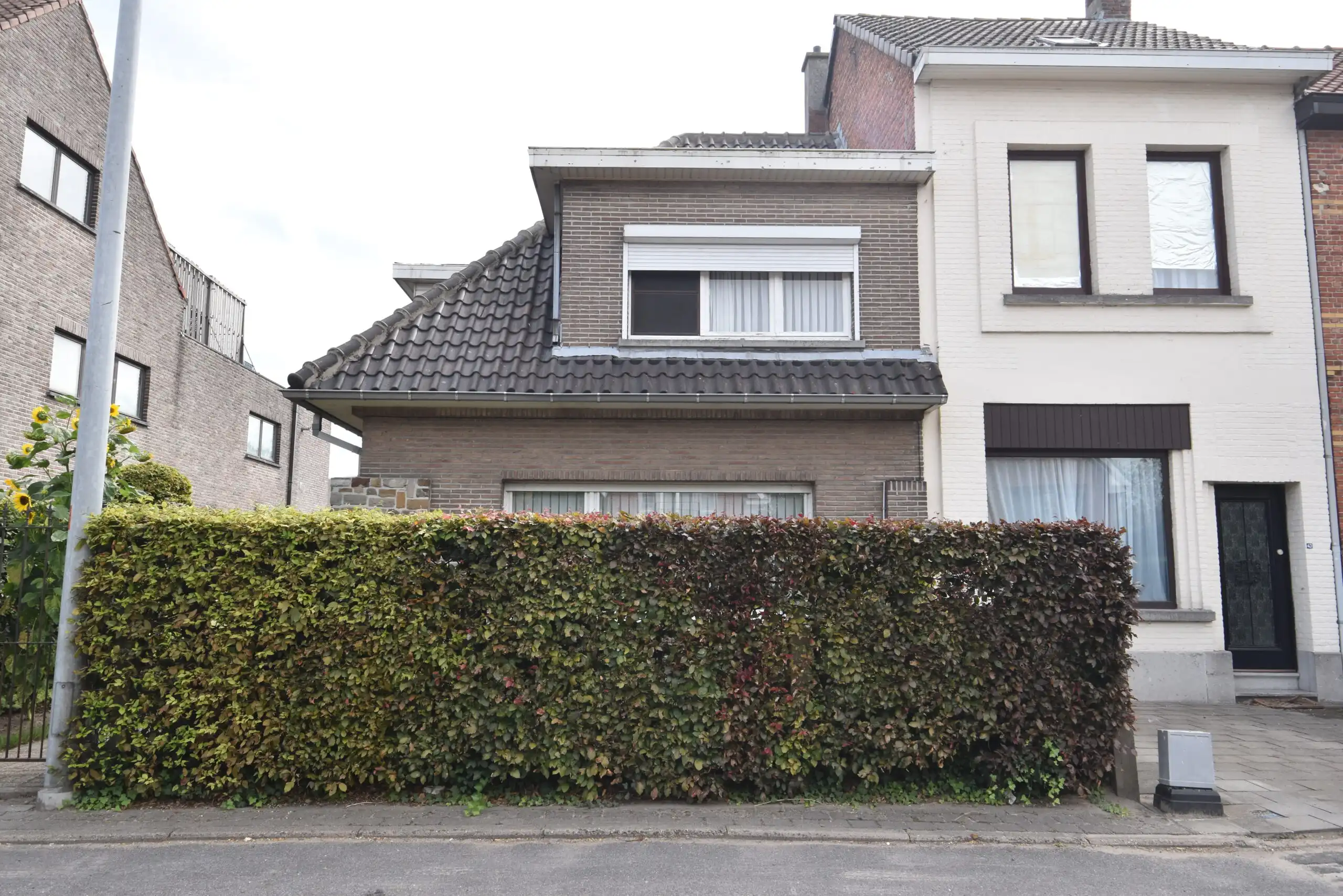 Charmante woning met magazijn – wordt volledig gerenoveerd opgeleverd foto 2