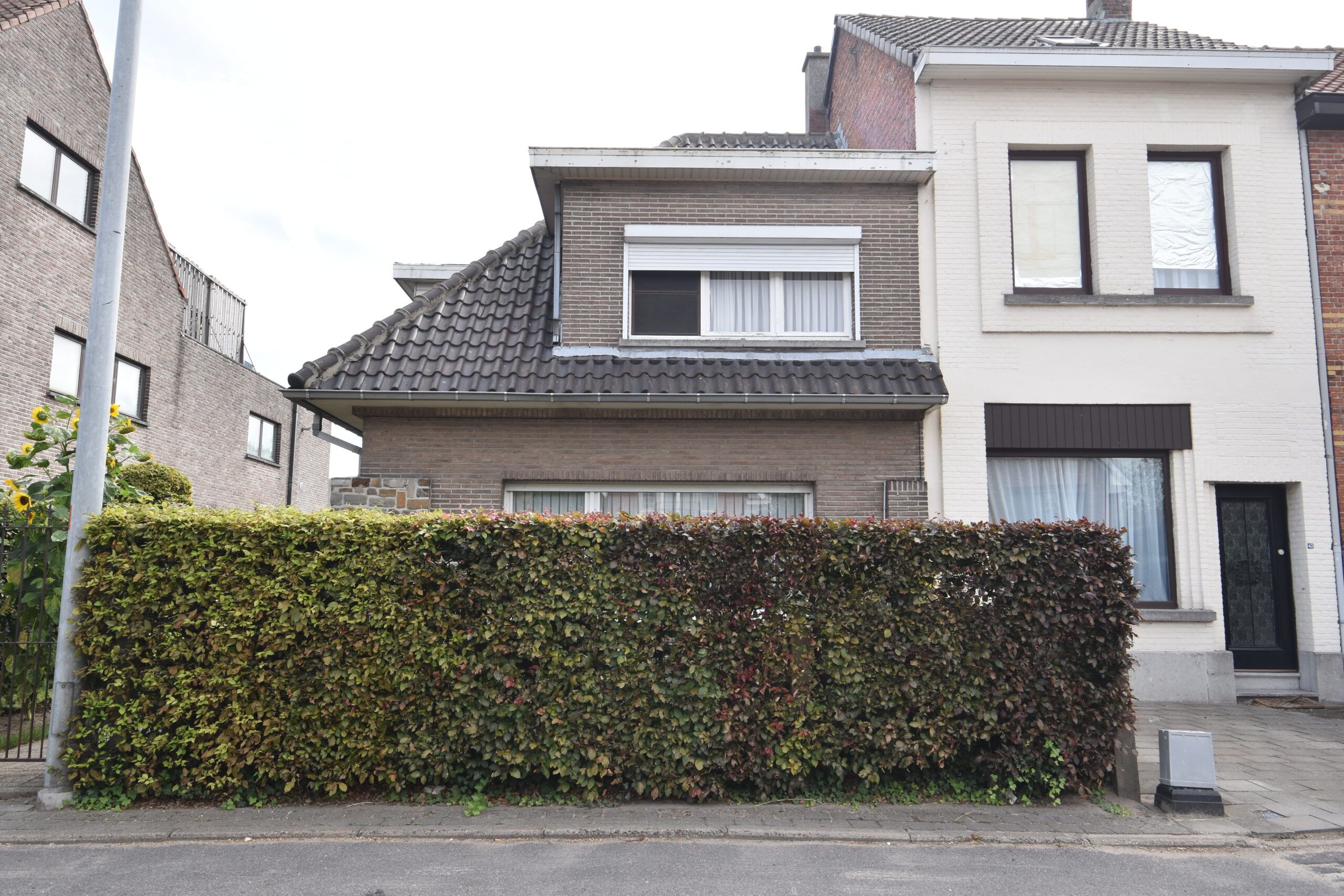 Charmante woning met magazijn – wordt volledig gerenoveerd opgeleverd foto 2