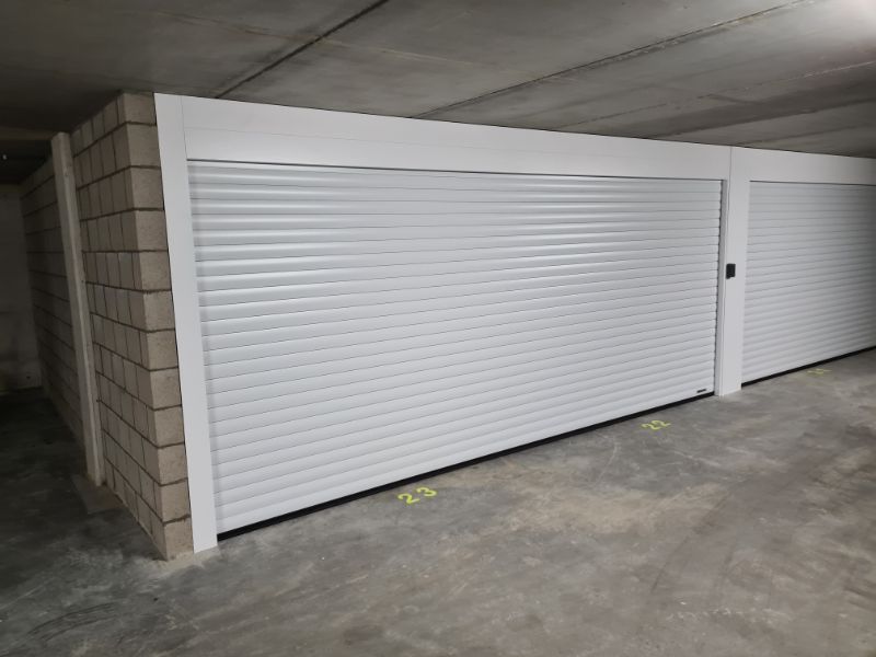 DUBBELE ONDERGRONDSE GARAGEBOX TE HUUR IN WIPPELGEM foto {{pictureIndex}}