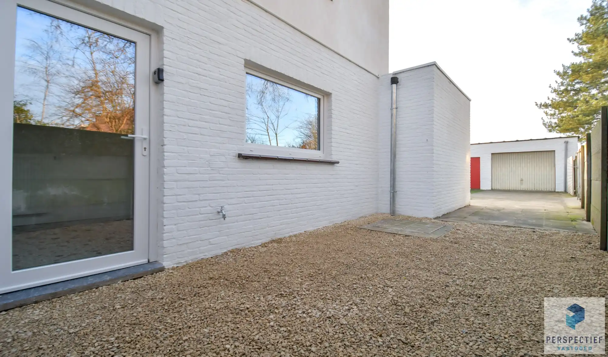BEZOEKMOMENT ZATERDAG 31/01 VAN 15U TOT 16U30 | GERENOVEERDE woning met 3 slaapkamers en ZONGERICHTE tuin met uitweg en GARAGE foto 21
