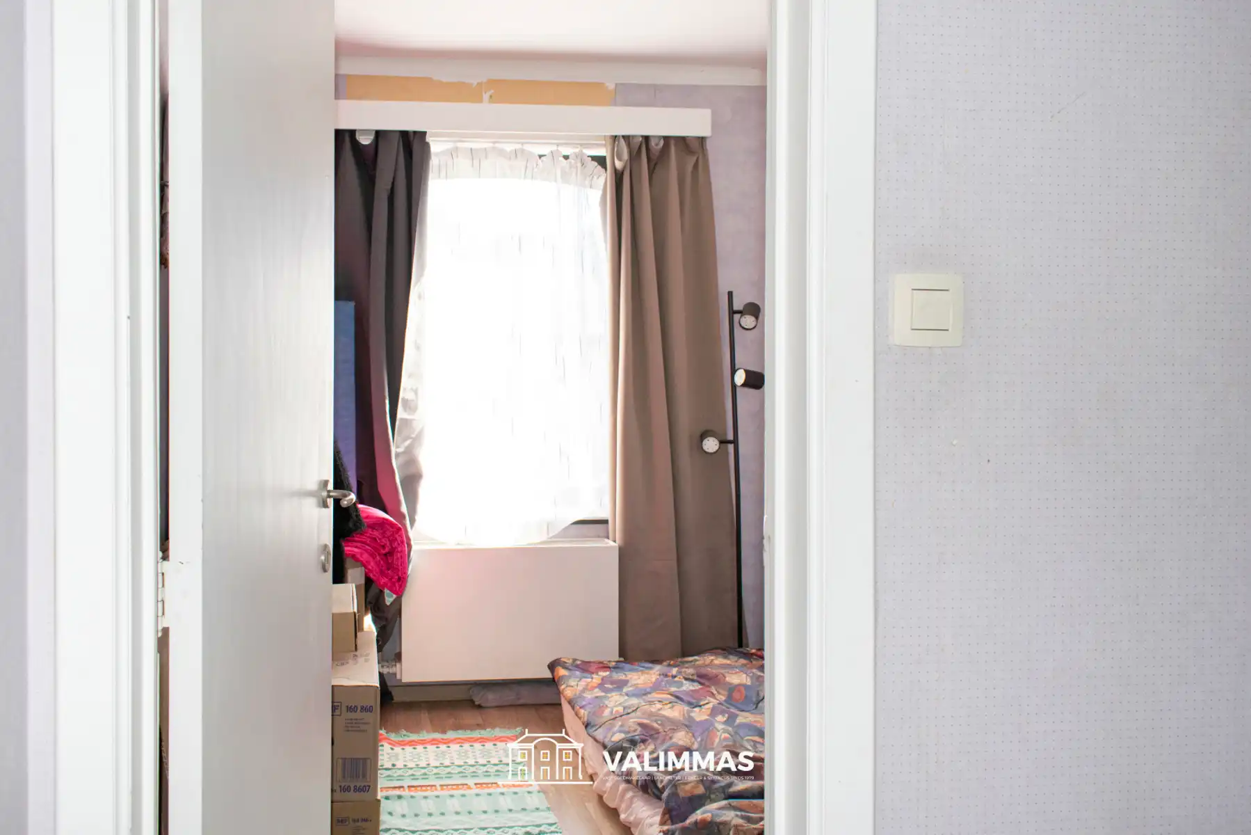 Welgelegen en instapklare woning met gezellige tuin & garage foto 15