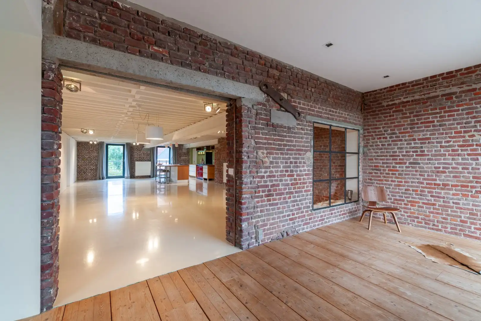 UNIEKE, KARAKTERVOLLE LOFT MET 2 TERRASSEN IN 'THE LOWER FACTORY' TE ARDOOIE foto 4