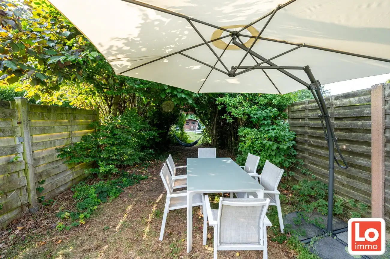 VERKOCHT!! Leuke gezellige starterswoning met aangename ruime stadstuin op een goede locatie tussen Gent en Oostakker centrum! foto 18