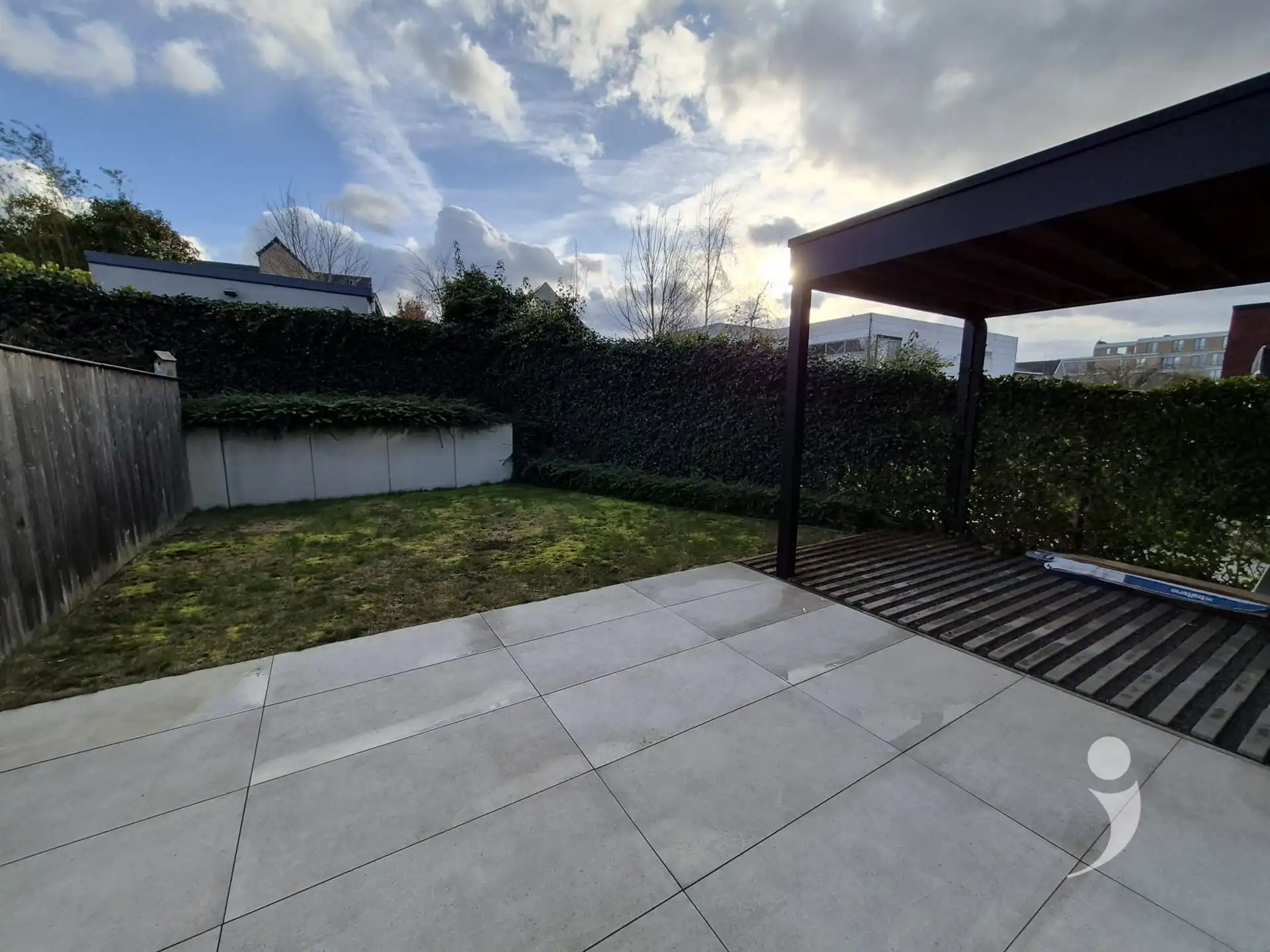 ééngezinswoning in een rustige wijk foto 9