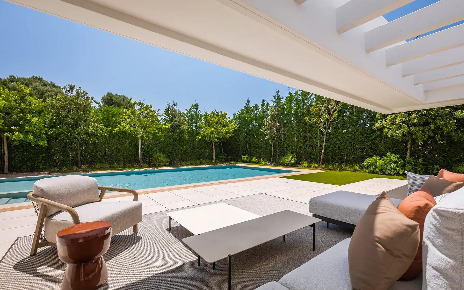 Moderne designvilla in El Paraíso op de New Golden Mile van Marbella foto 26