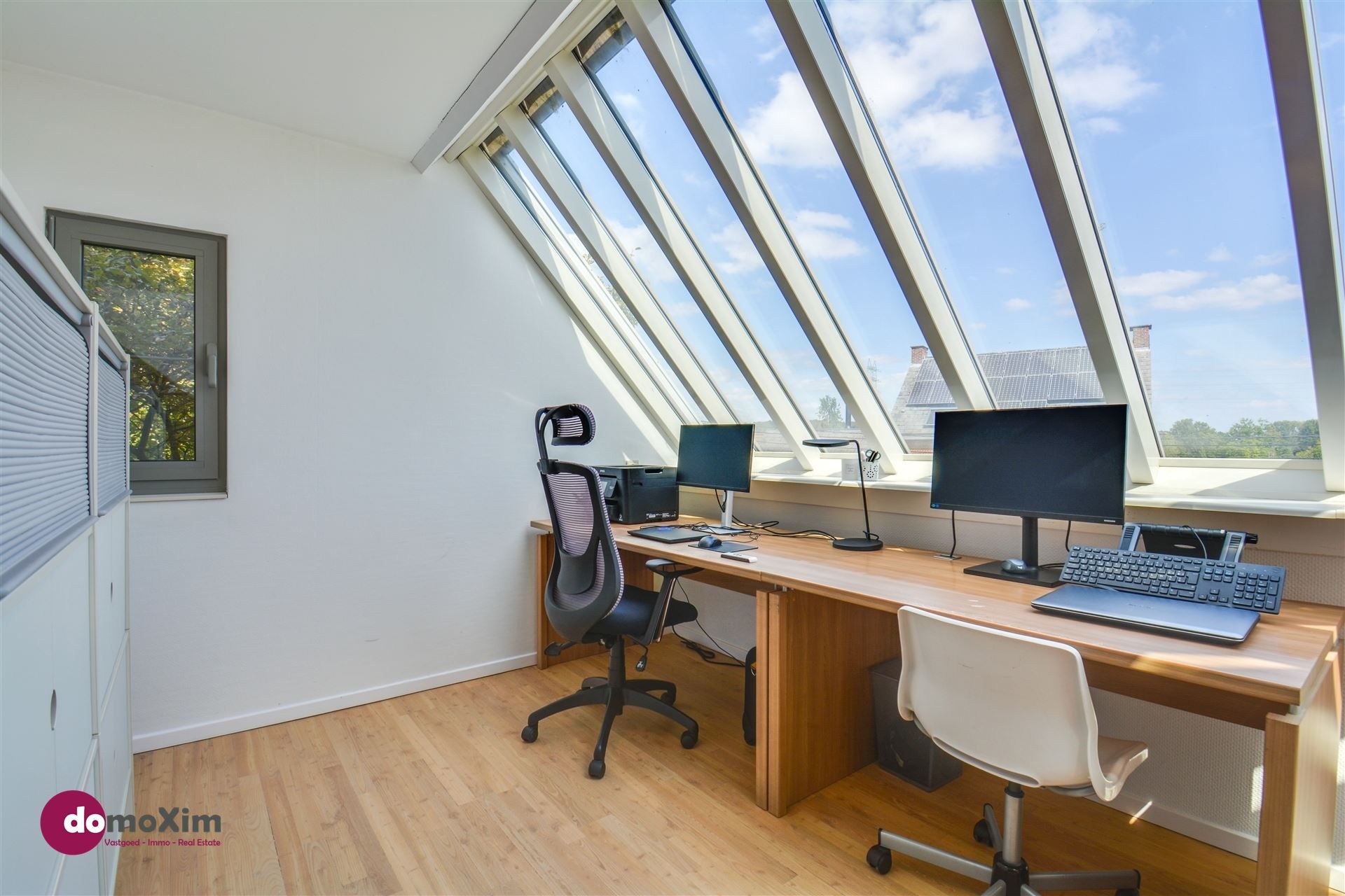 Speelse, vrijstaande woning met 384 m² woonplezier en een ZW-gerichte tuin vol privacy foto 15