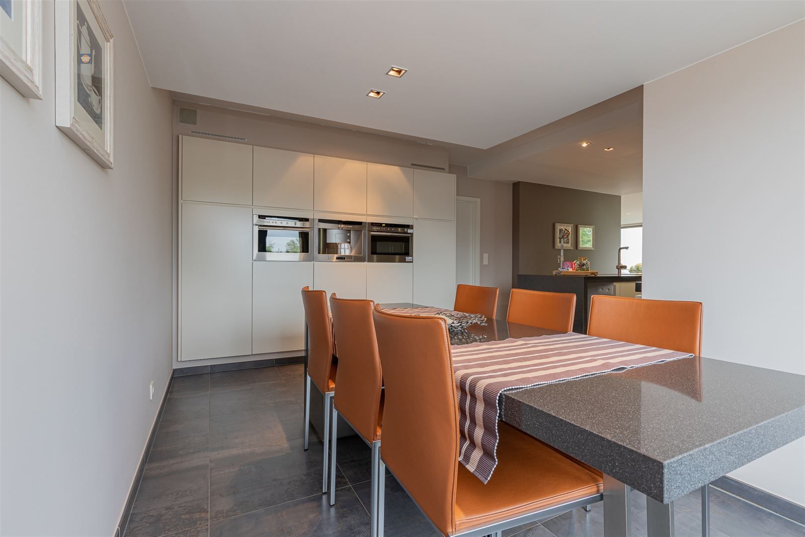 Prachtige Penthouse met 3 slaapkamers! foto 8