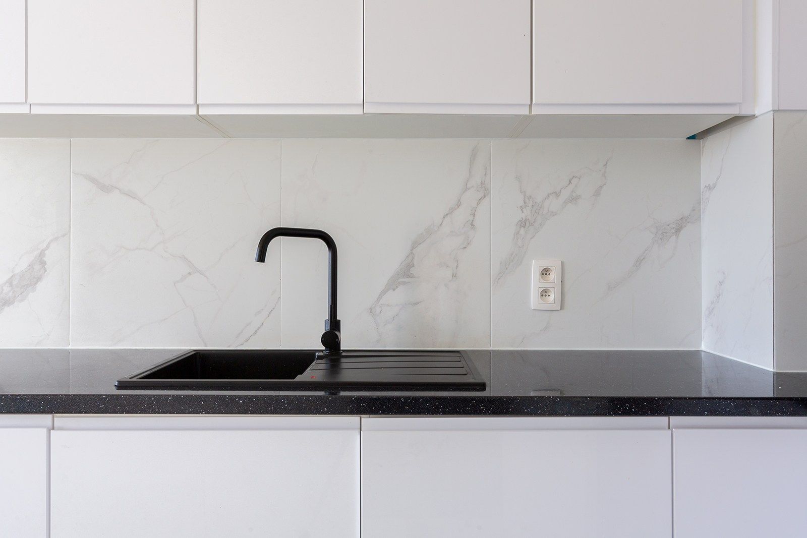 Instapklaar 3-slaapkamerappartement op de 5e verdieping met zuidgericht terras foto 12