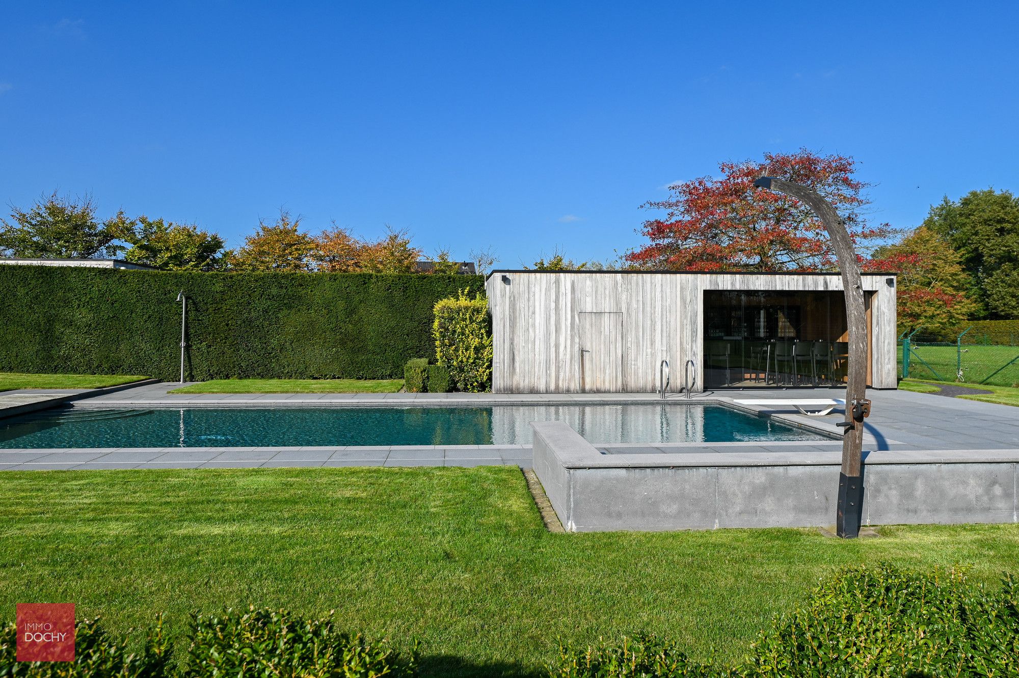 Instapklaar villa-landhuis met uniek groen landschap foto 9