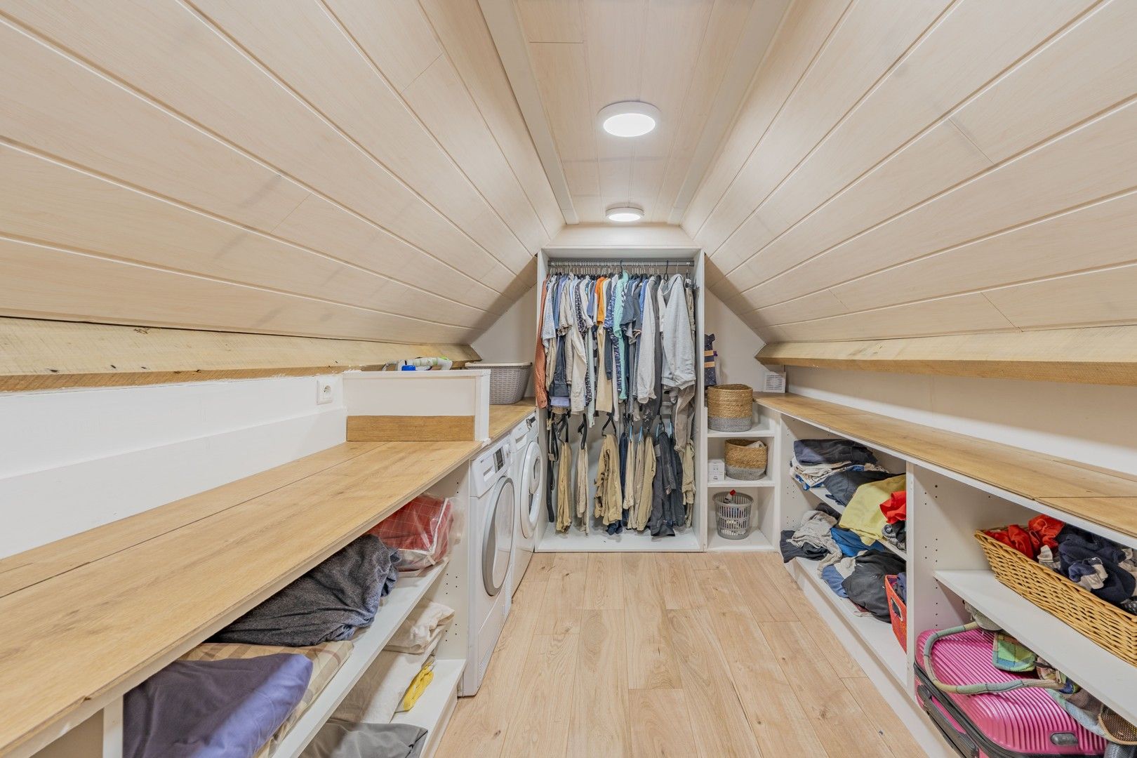 UNIEKE (vakantie)WONING MET PRACHTIG UITZICHT GELEGEN OP CENTRALE LOCATIE foto 18