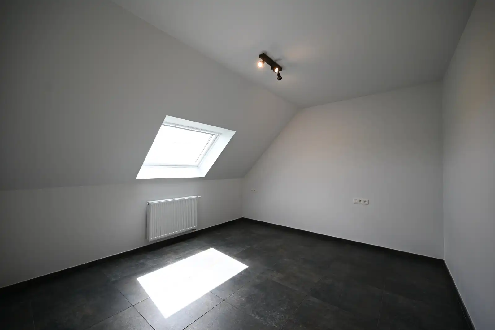 Prachtige nieuwbouwwoning met 3 slaapkamers en ruime garage! foto 22