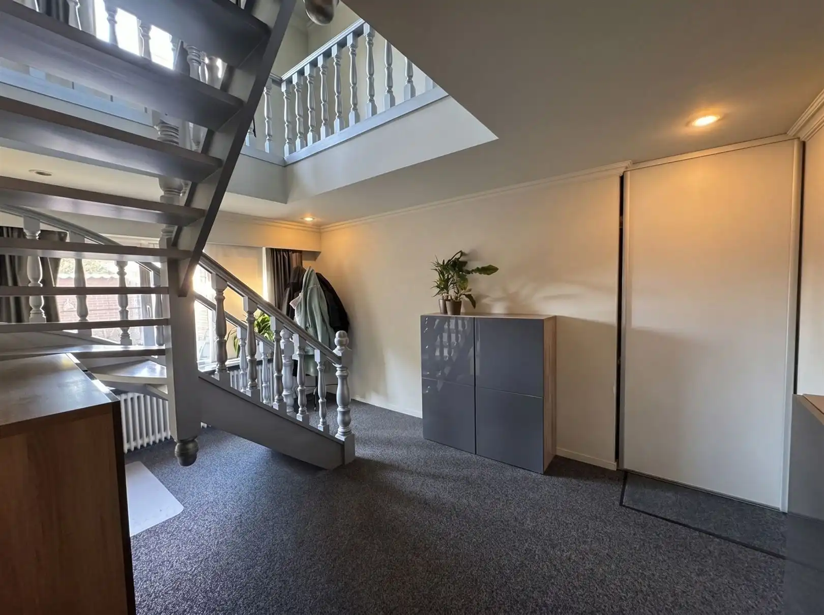 Woning met kantoren en magazijn van 1500m² foto 16
