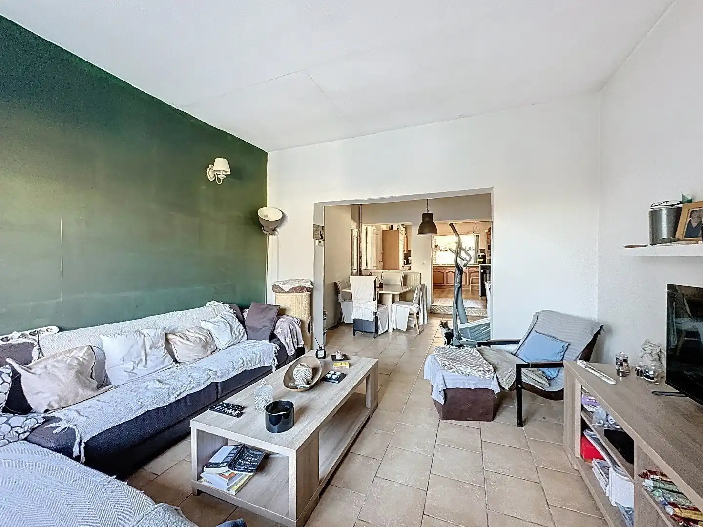 Ruime Gezinswoning met Zonnige Tuin en Renovatiepotentieel foto 3