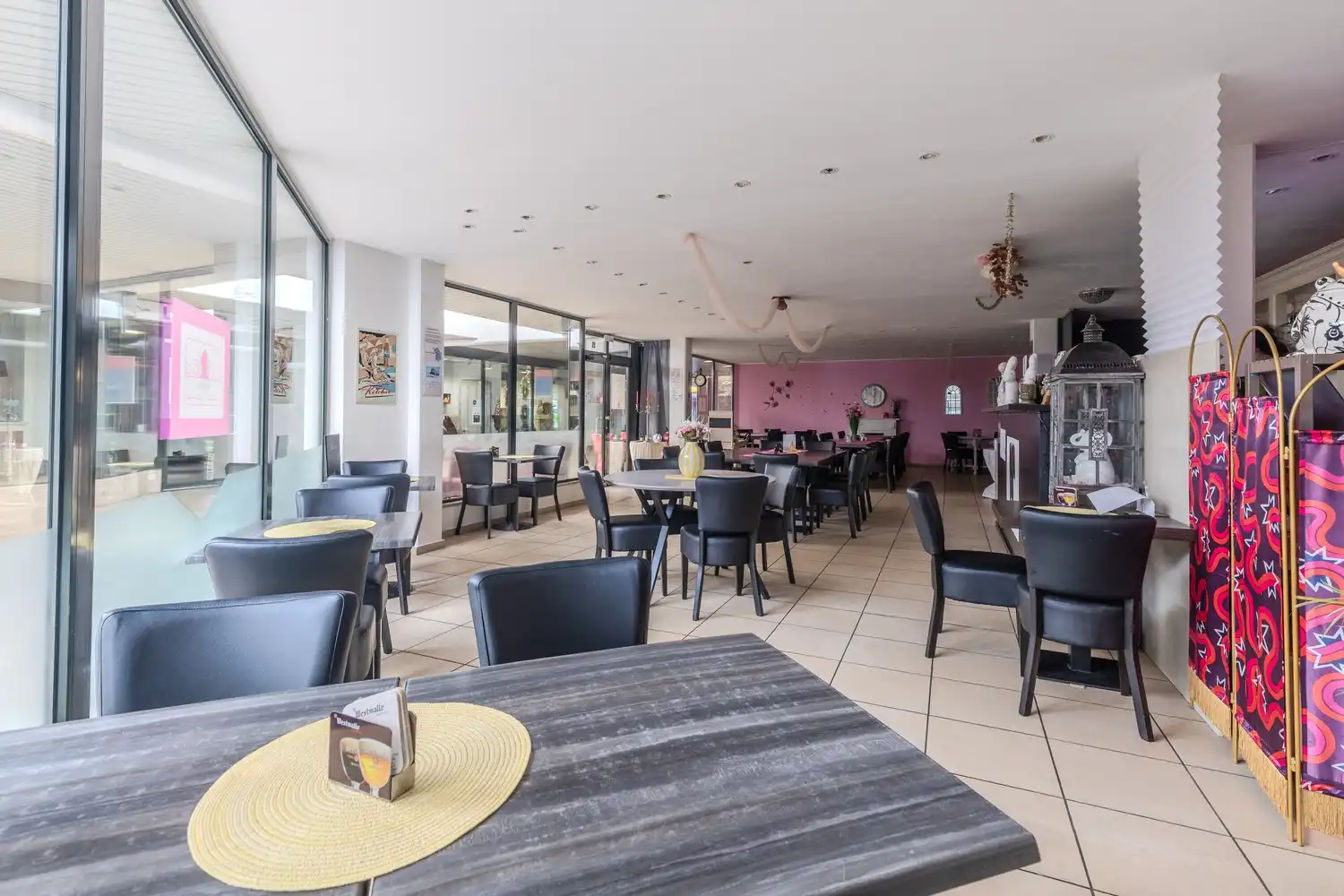 Handelspand met diverse mogelijkheden in hartje Lanaken foto 2